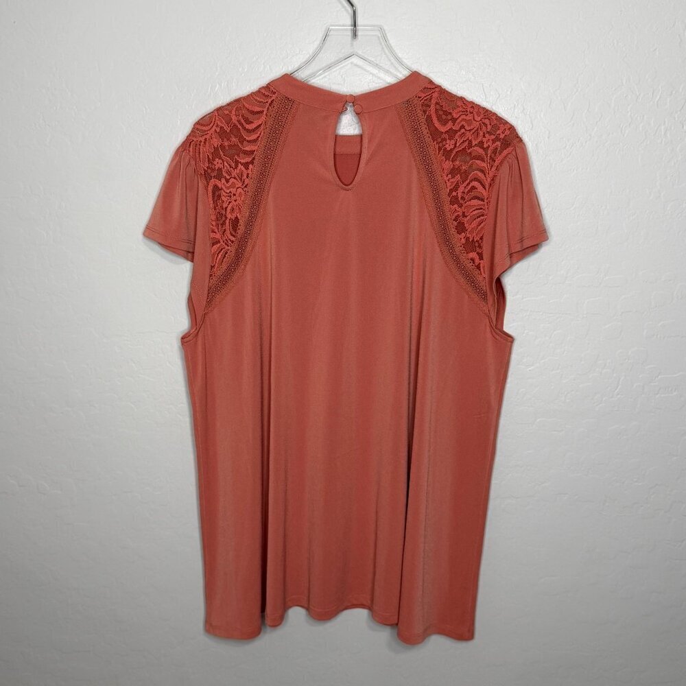 Torrid Dusty Coral Flutter Sleeve Lace Inset Top 3 3X 22/24 - Picture 11 of 11